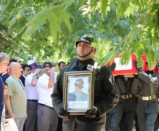 Kıbrıs gazisi Adnan Coşkun son yolculuğuna uğurlandı