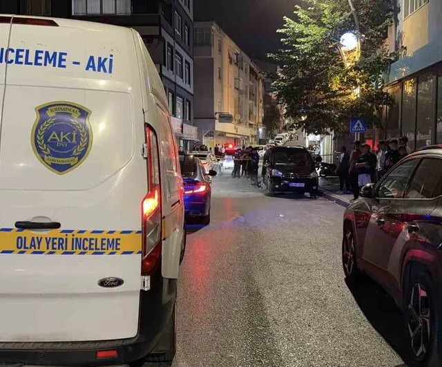 Kocaeli'de sokak ortasında silahlı kavga: 3 kişi yaralandı
