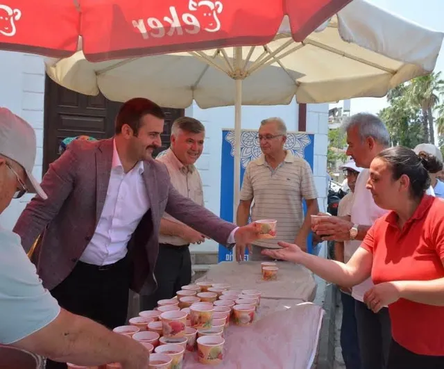 Köyceğiz’de aşure ikramına yoğun ilgi