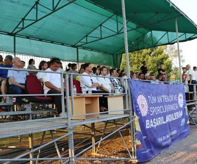 Köyceğiz plaj hentbolu turnuvası gösteri maçıyla başladı
