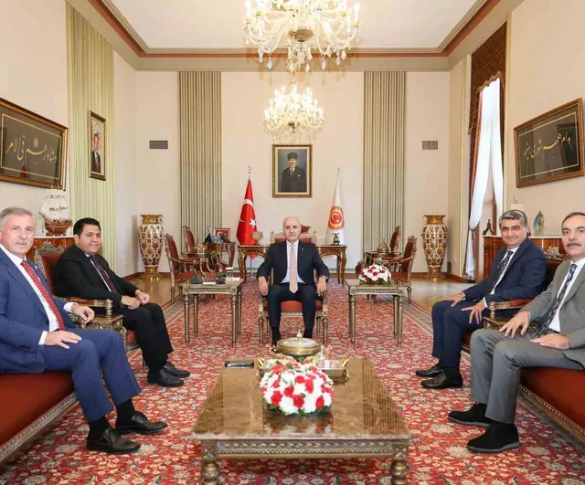 Kurtulmuş, Yeni Yol Partisi heyetiyle çerçeve yasa taslağını görüştü