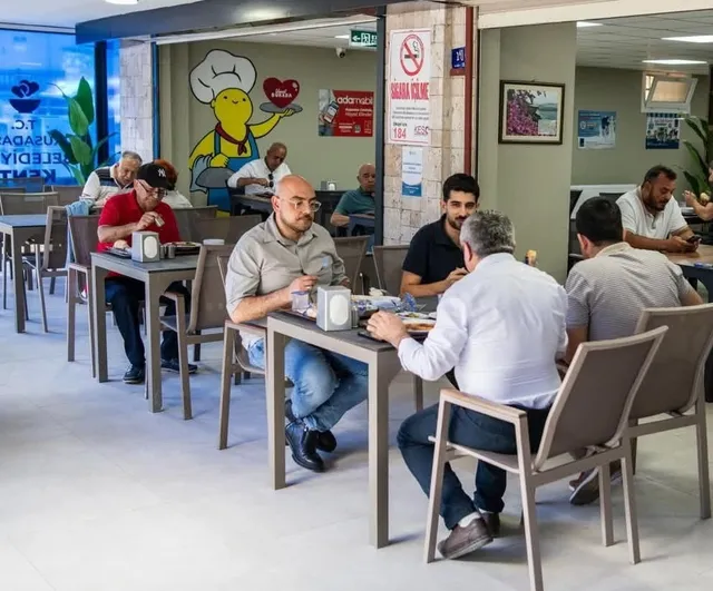 Kuşadası Kent Lokantası'nda 2 ayda 8 bin 852 kişiye yemek hizmeti