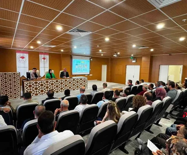 Kütahya'da B-Reçete sistemi bilgilendirme toplantısı yapıldı