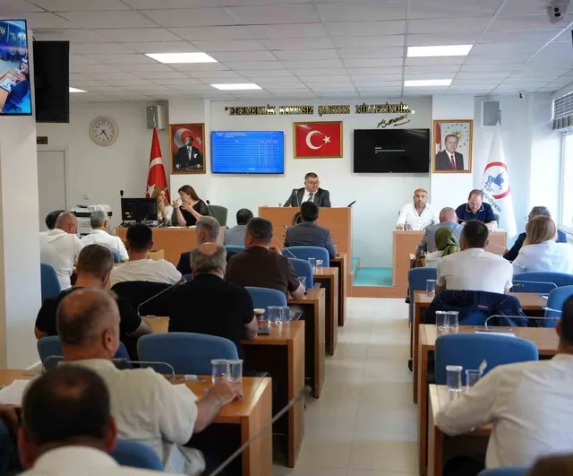 Meclis 37 gündem maddesini komisyonlara havale etti