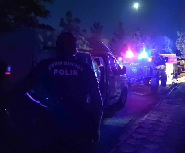 Mezarlıkta silahlı saldırı: üç akraba hayatını kaybetti