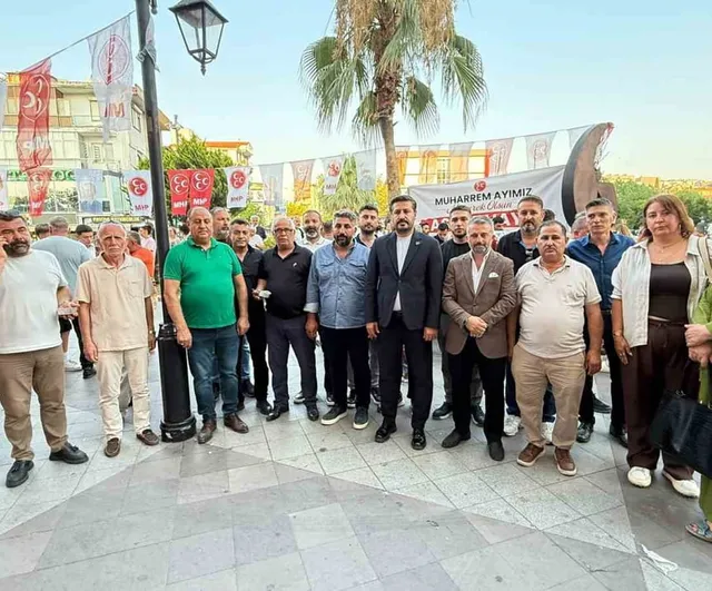 MHP Kuşadası’ndan Muharrem ayında aşure hayrı