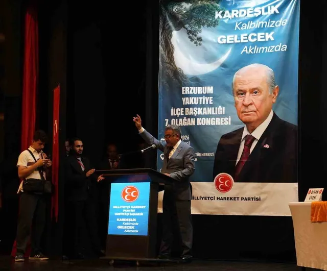 MHP Yakutiye ilçe kongresi yapıldı: Sinan Demir yeniden başkan
