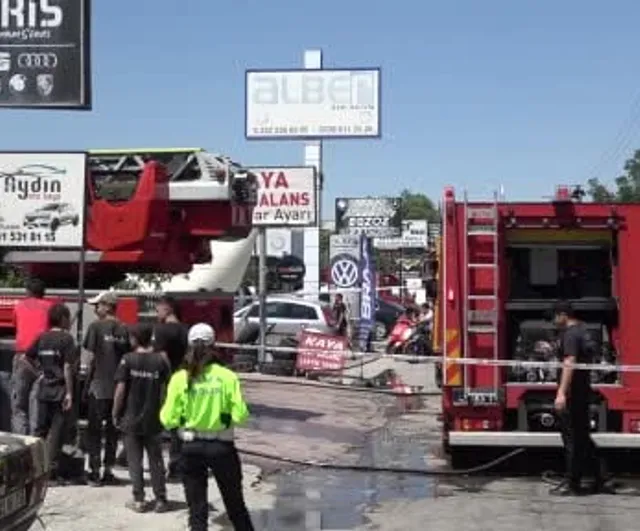 Öğle saatlerinde sanayi sitesinde çıkan yangın korkuttu