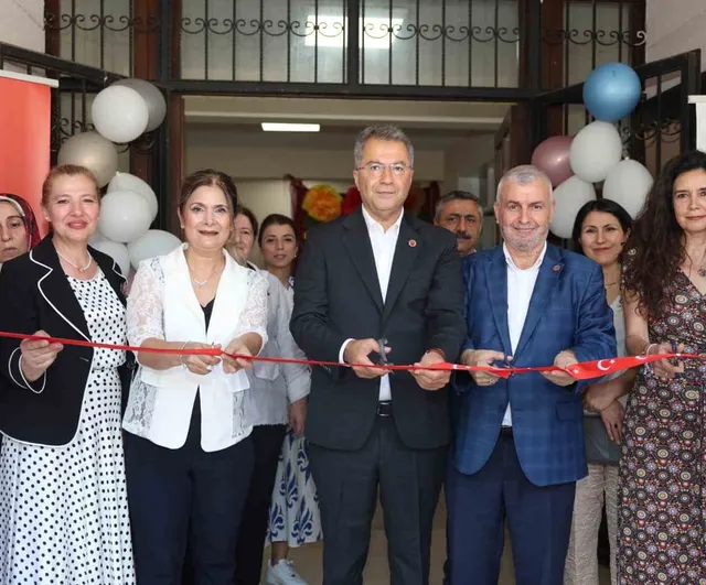 Osmangazi OSMEK kursiyerlerinin yıl sonu sergisi