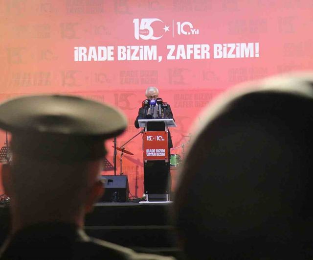 Sakaryalılar 15 Temmuz'un 10. yılında yeniden tek yürek oldu