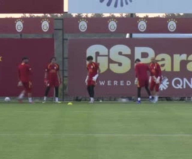 Şampiyon Galatasaray yeni sezon hazırlıklarına başladı