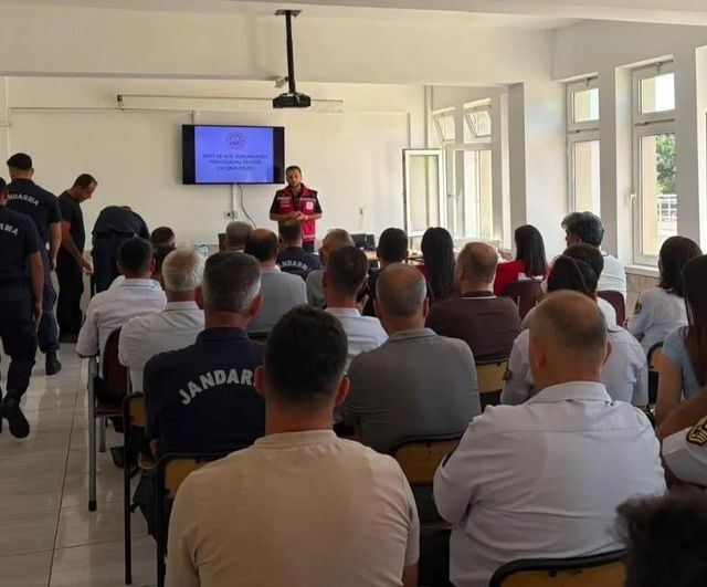 Sinop'ta jandarma için kriz dönemleri farkındalık eğitimi