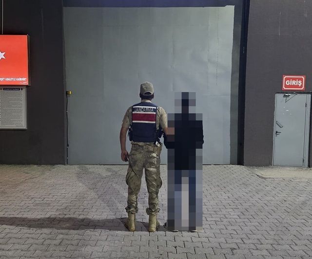 Siverek'te kararlı operasyonla kesinleşmiş 10 yıllık cezası bulunan hükümlü yakalandı