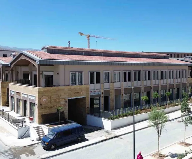 Taşkın bakırcılar çarşısı inşaatını inceledi: 1.200 iş yeri iki ayda teslim edilecek