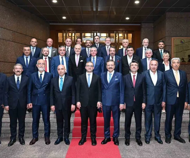 TOBB başkanı Hisarcıklıoğlu, TCMB başkanı Karahan ile görüştü