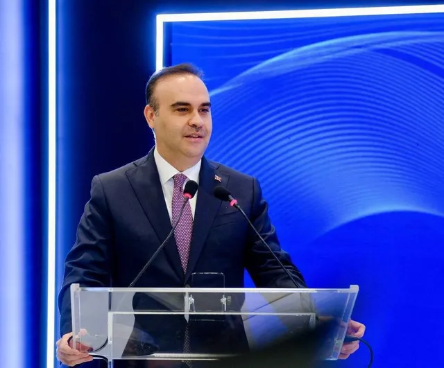 Türkiye’nin yerli atomik saati uzaya fırlatıldı