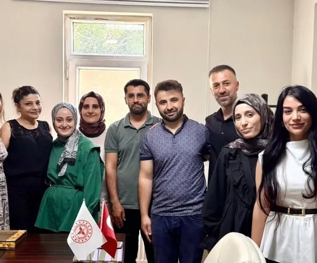 Uludere'de ilk kadın ilçe sağlık müdürü göreve başladı