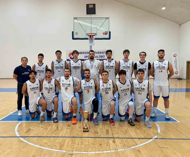 Yaşar Üniversitesi potada Türkiye ikincisi oldu