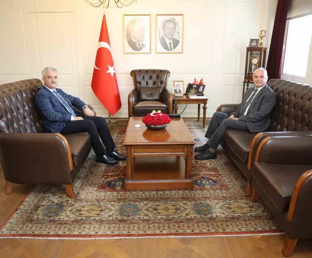 Yeni yönetim Düzcespor için paydaşlarla iş birliğine başladı