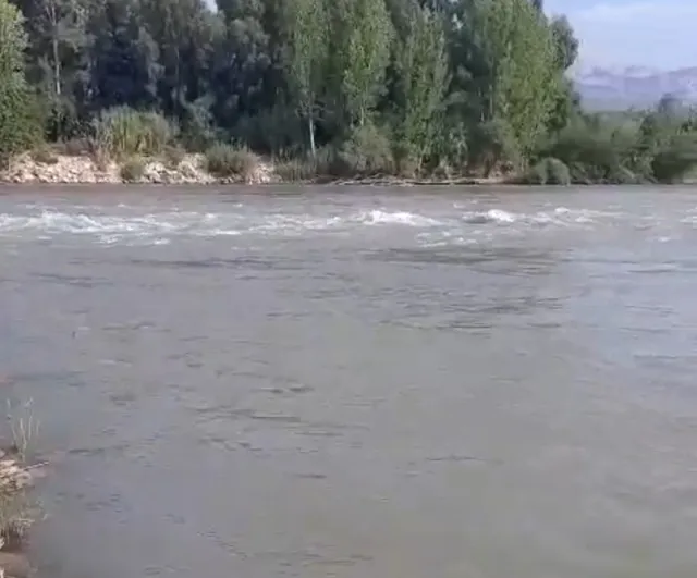Adana'da nehir kıyısında iz bulunan iki çocuk için arama sürüyor