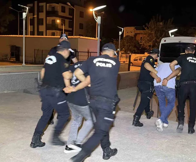 Adıyaman'da Kirveler çökertildi: beş şüpheli tutuklandı