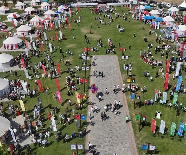 Ahlat’ta Malazgirt ruhu 955. yılında törenlerle yaşatıldı