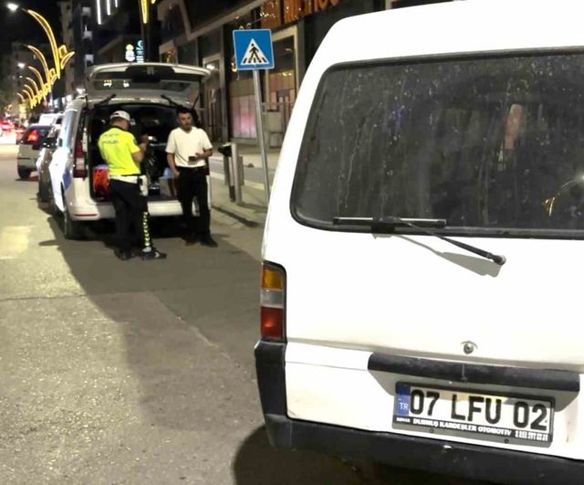 Alkollü sürücü trafikte tehlike yarattı, ehliyetine el konuldu