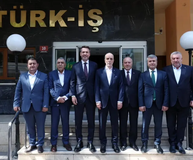Bakan Bayraktar ile Türk-İş, madencilerin hakları için çözüm masasına oturdu