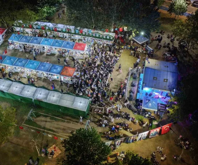 Başiskele'de sahil el emeğiyle canlandı