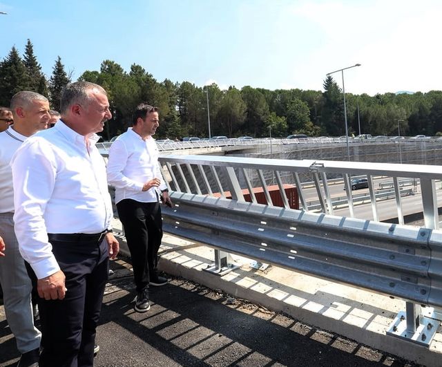 Başiskele kavşağı koridoru'nda son imalatlar: 9 köprü ve 7 menfez ulaşıma açıldı