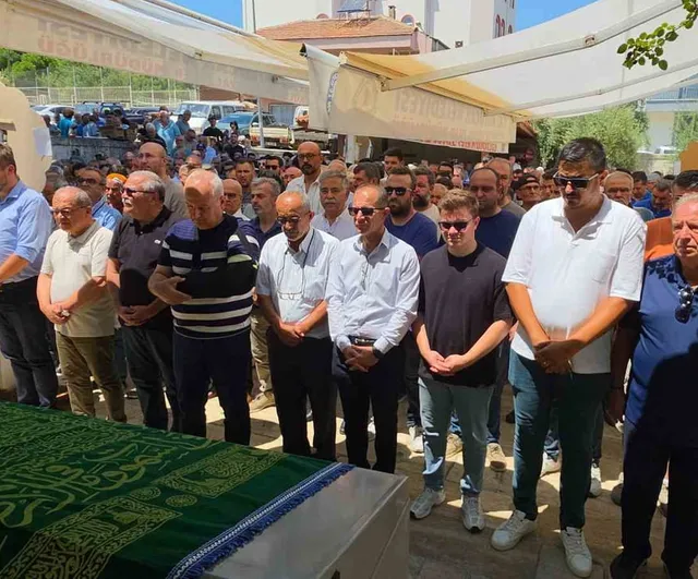 Başkan Doğanca'nın ailesi ve kentliyi bir araya getiren veda