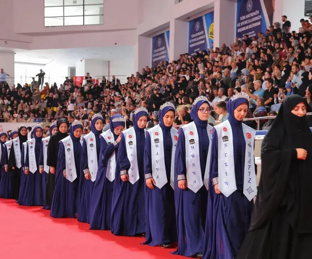 Bayburt'ta 246 hafız için icazet töreni: geleceğin rehberleri uğurlandı