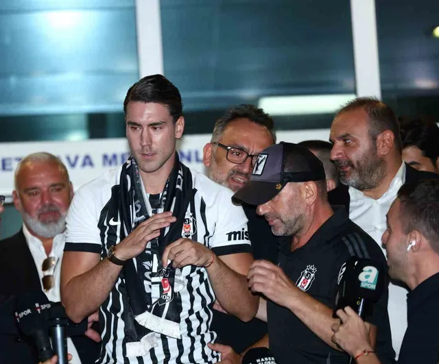 Beşiktaş play-off öncesi kadrosuna Dusan Vlahovic'i dahil etti