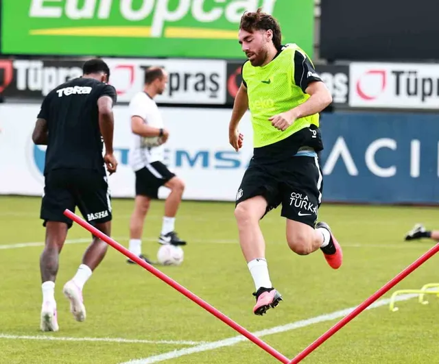 Beşiktaş, UEFA Avrupa Ligi 3. eleme turu rövanşı öncesi kondisyon ve taktik çalıştı