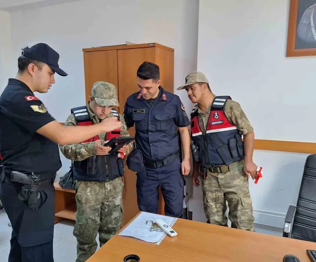 Besni'de Zafer Haftasında üç engelliye temsili askerlik sevinci