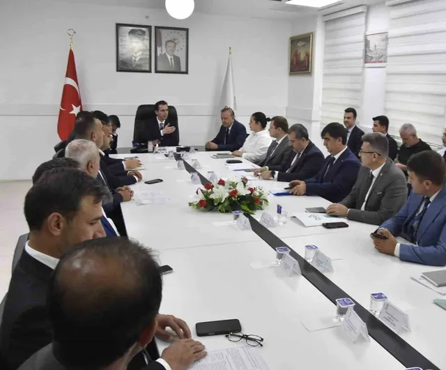 Bitlis'te DAKA ve DAP destekli projeler için kapsamlı değerlendirme toplantısı