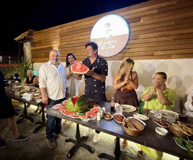 Bodrum kutlamasında karpuzlu sürpriz: Ekin Akkaş'ın doğum günü renkli geçti