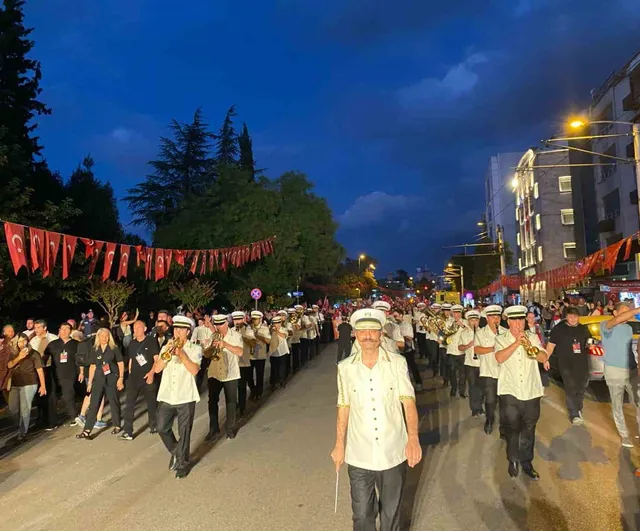 Bursa'nın zafer coşkusu kent merkezinden Kumsaz açıklarına taştı