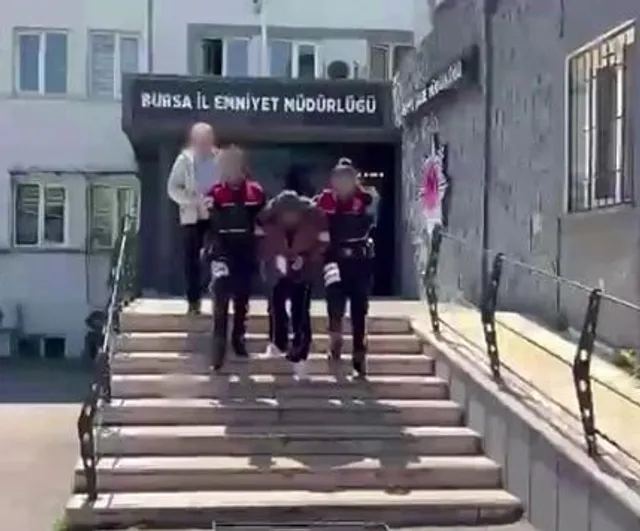 Canlı yayındaki bıçaklama davasında sanık yurt dışına çıkış yasağıyla tahliye edildi