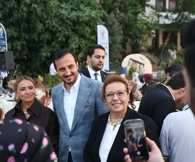 Çeyrek asrı dualarla yad ettiler: AK Parti teşkilatından vefa buluşması