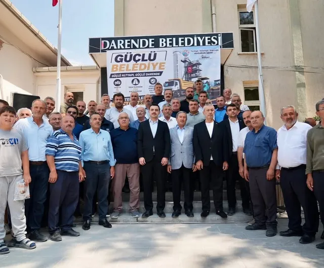 Darende kendi asfaltini üreten plentiyle yol çalışmalarını hızlandırdı