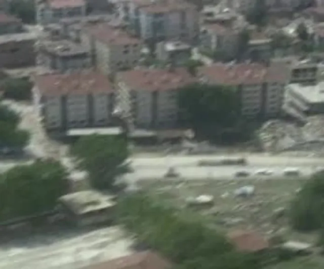 Deprem arşiv görüntüleri 17 ağustos hafızasını yeniden canlandırıyor