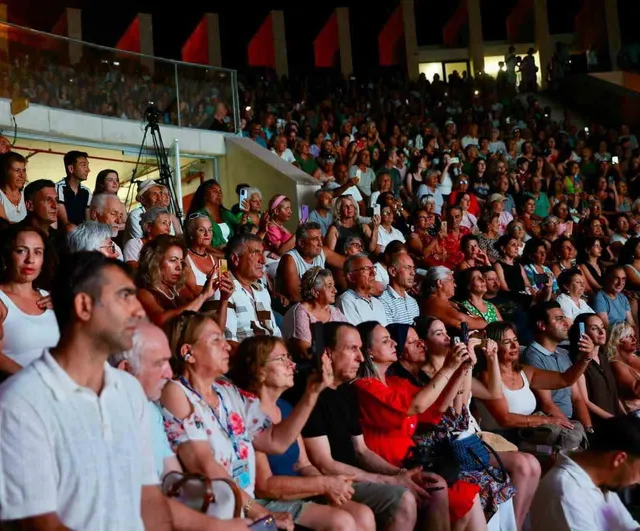Didim akşamı türkülerle birleşti