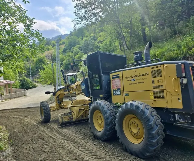 Dikmen’in köy yollarında konfor ve güvenlik için altyapı atağı