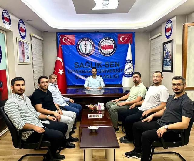Diyarbakır'da üniversite sağlık çalışanlarının sesi: Sağlık-Sen şubesi kuruldu