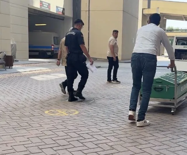 Dört yaşındaki Elif için son görev: ailesi uğurluyor