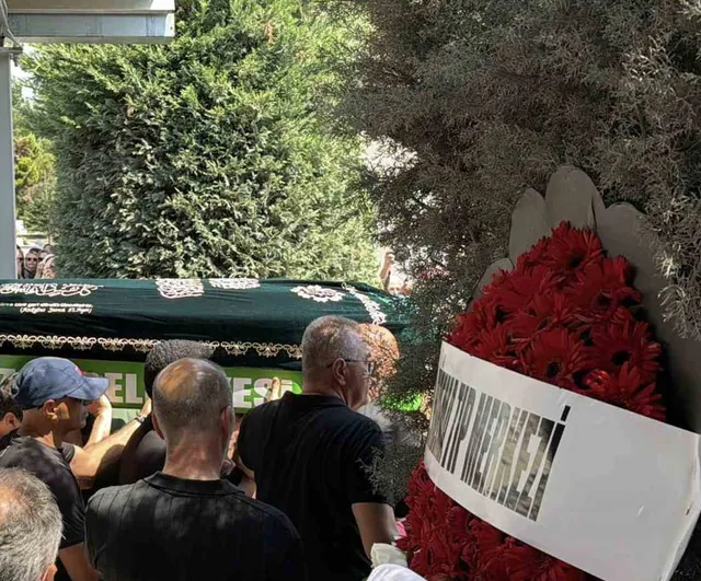 düzce'de kuzeninin kıldırdığı cenaze töreniyle anılan ortopedi uzmanı