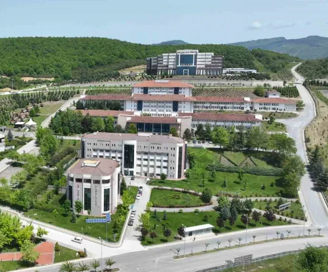 Düzce Üniversitesi'nden öğrenci projelerinde istikrarlı sıçrama