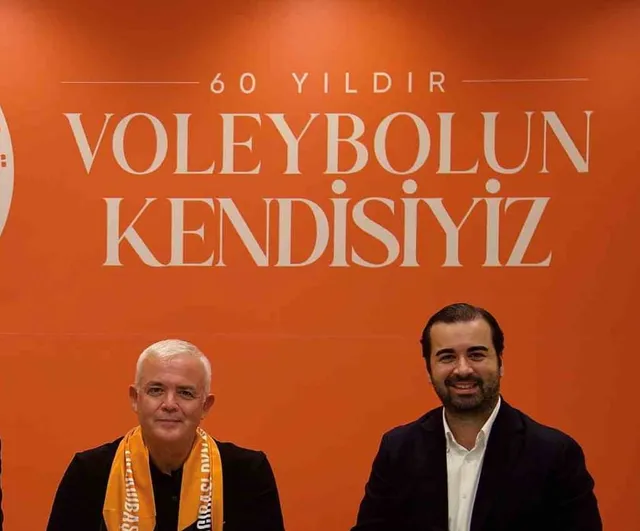 Eczacıbaşı’da altyapı mimarı Doğanyüz ile 3 yıllık güven tazelemesi