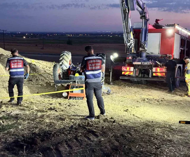 Edirne'de tarlada devrilen traktör iki kişinin ölümüne yol açtı